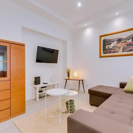 Marina Star Apartment *